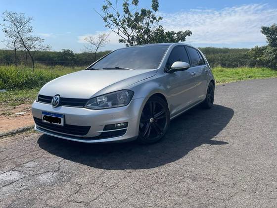 VOLKSWAGEN GOLF 1.4 TSI COMFORTLINE 16V GASOLINA 4P AUTOMÁTICO VOLKSWAGEN GOLF 1.4 TSI COMFORTLINE 16V GASOLINA 4P AUTOMÁTICO